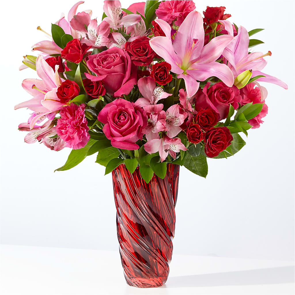 In Love Bouquet with Luxe Swirl Vase – Bittner-long Floral And Greenhouse, Somerset PA