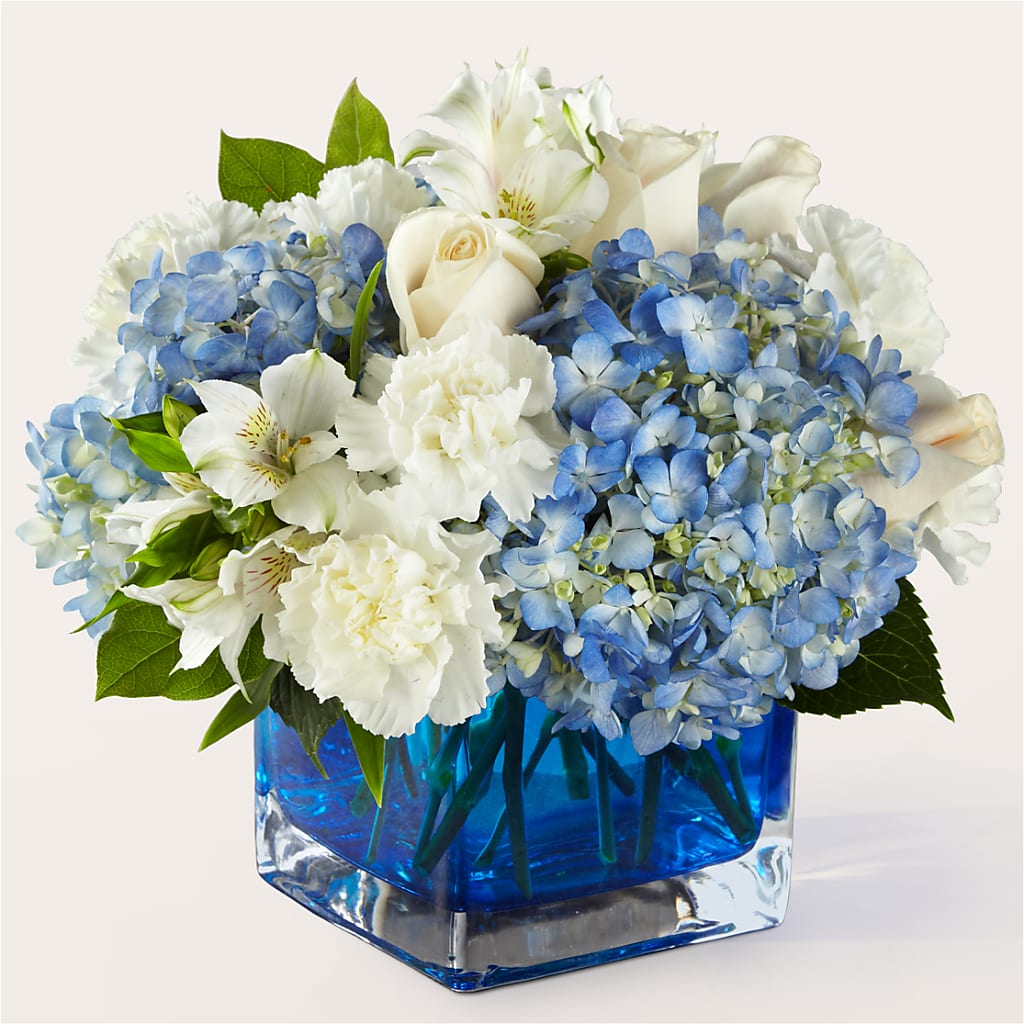 Soothing Waters Bouquet – Bittner-long Floral And Greenhouse, Somerset PA