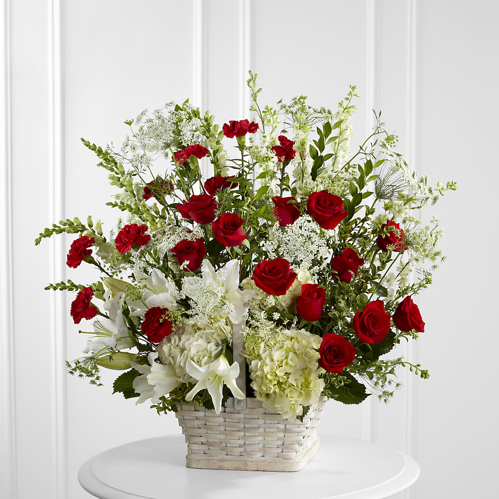 In Loving Memory Arrangement – Bittner-long Floral And Greenhouse, Somerset PA