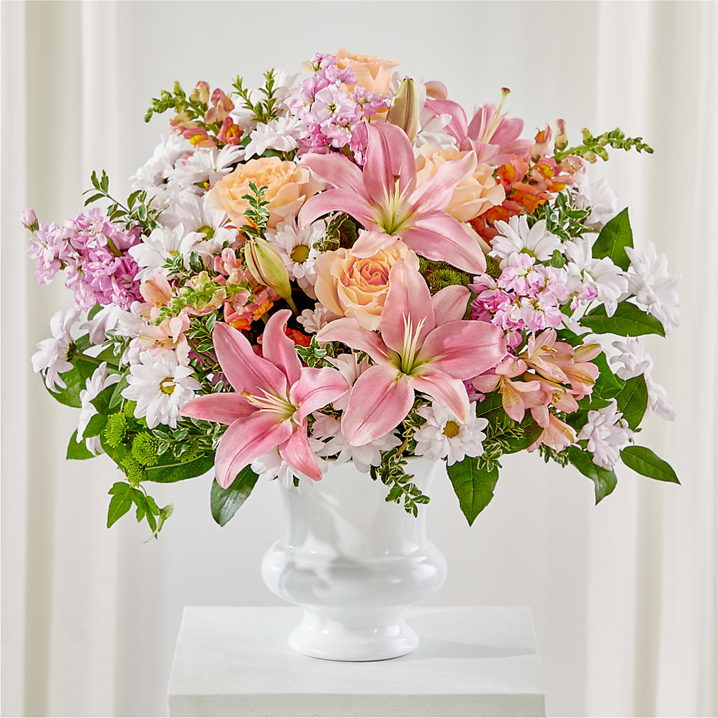 Heartfelt Gesture Urn Arrangement – Bittner-long Floral And Greenhouse, Somerset PA
