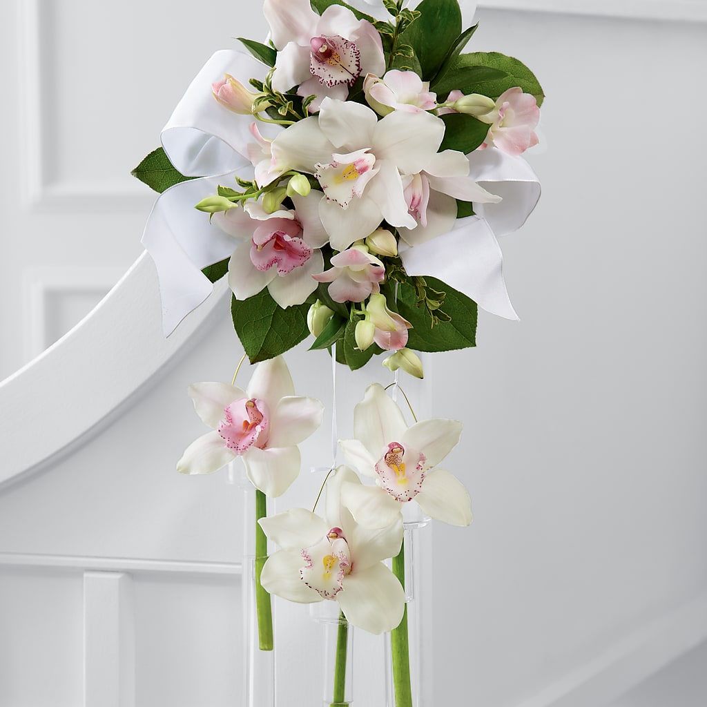 Perfect Entrance Pew Arrangement – Bittner-long Floral And Greenhouse, Somerset PA