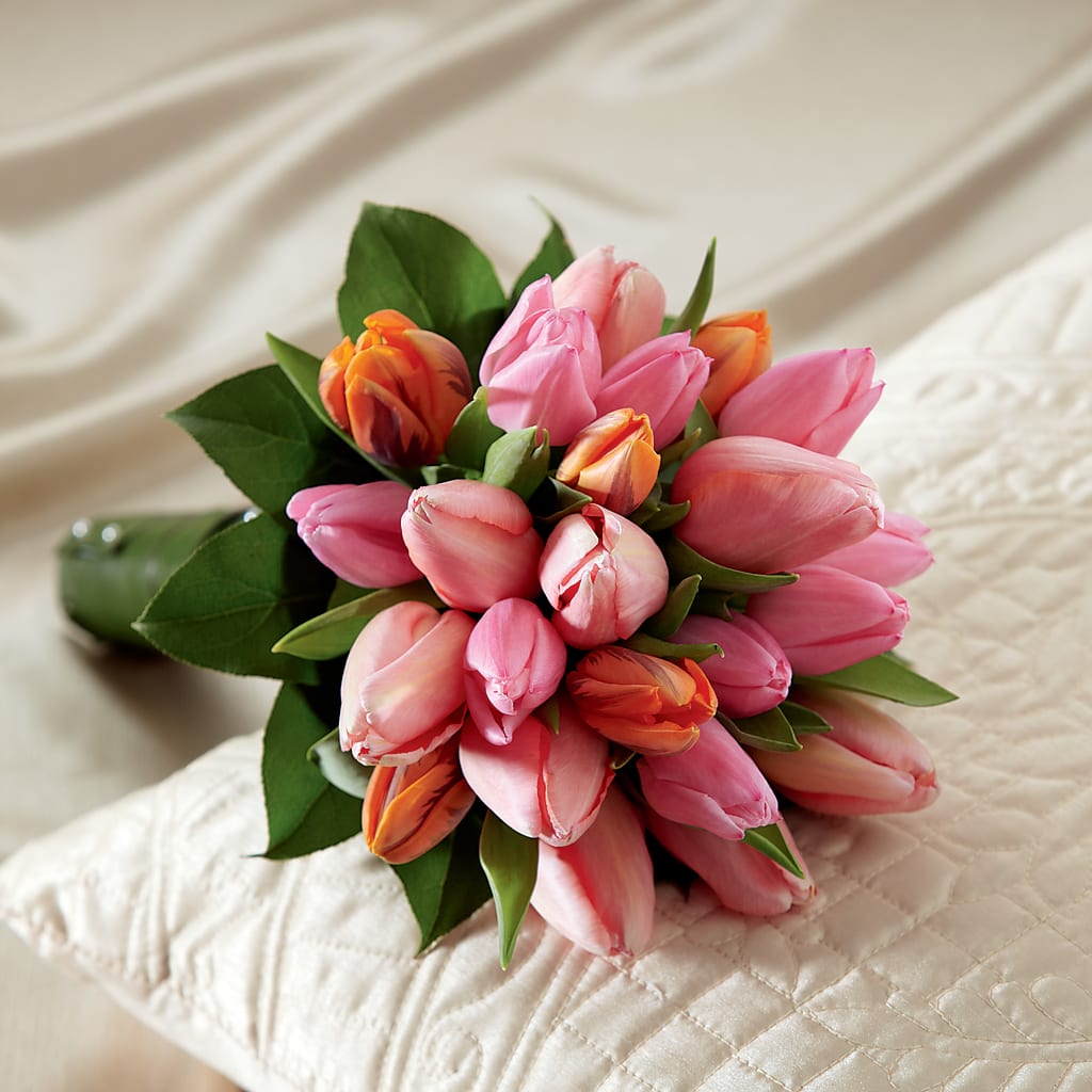 Embraceable Bouquet – Bittner-long Floral And Greenhouse, Somerset PA