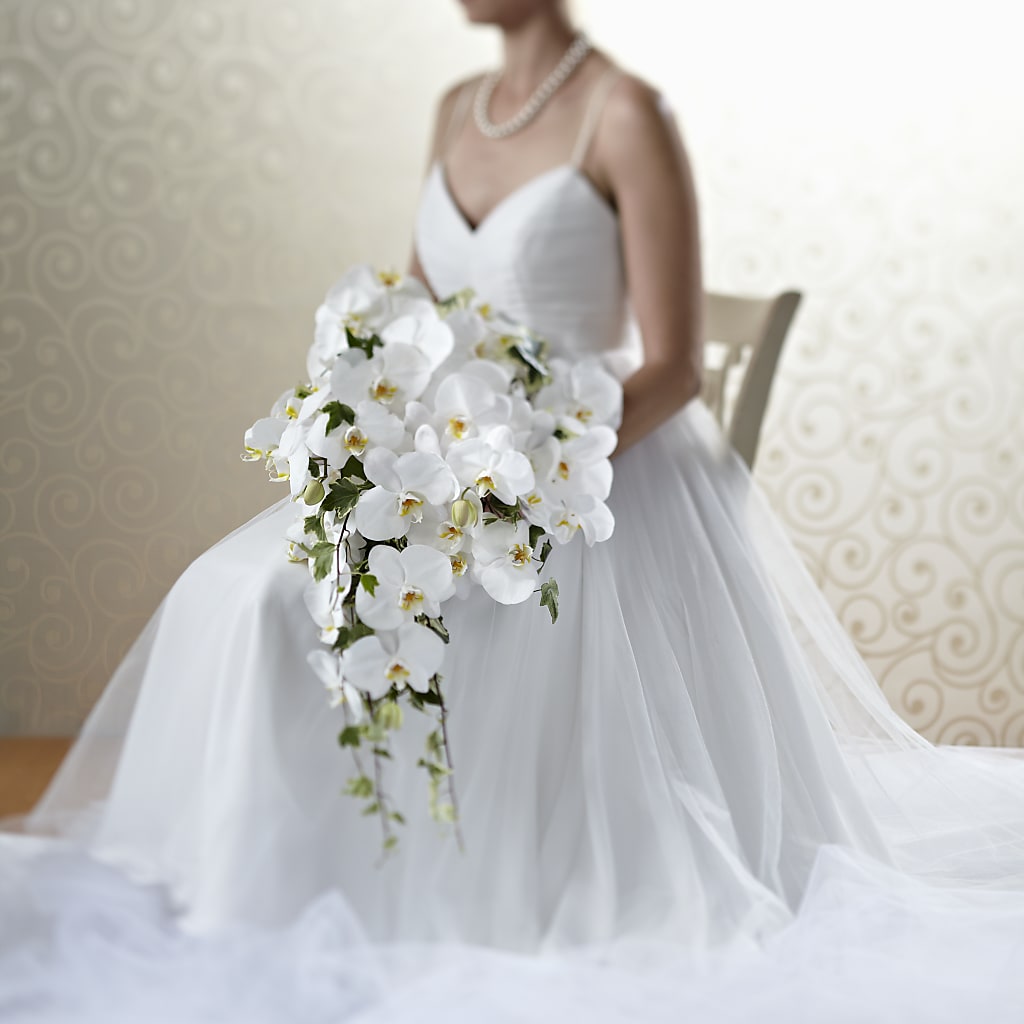 Classic White Bouquet – Bittner-long Floral And Greenhouse, Somerset PA