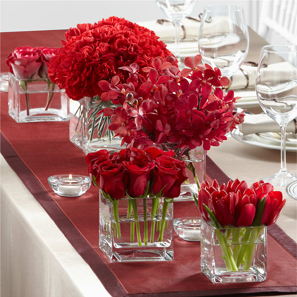 Modern Grace Centerpiece – Bittner-long Floral And Greenhouse, Somerset PA