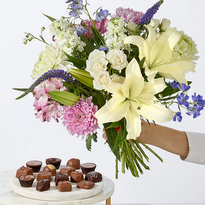 Winter Celebration Bouquet –  Bittner-long Floral And Greenhouse, Somerset PA