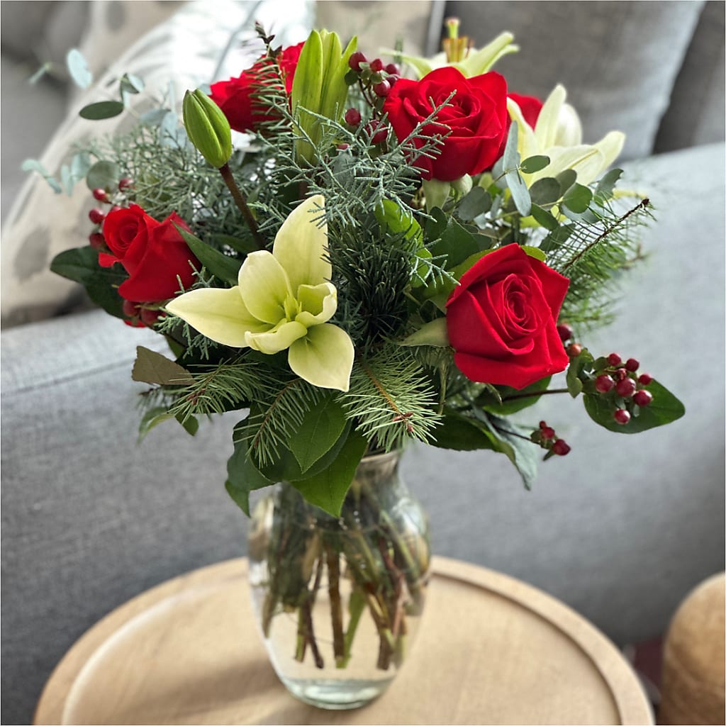 Glittering Lights Bouquet –  Bittner-long Floral And Greenhouse, Somerset PA